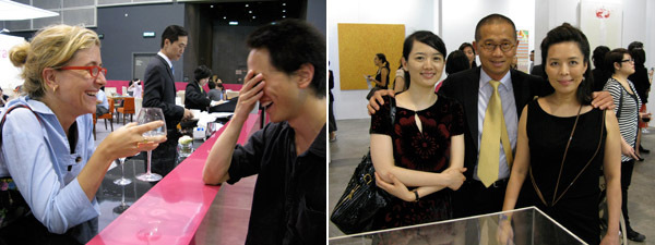 左图：Arthub亚洲和Performa策展人Defne Ayas与艺术家Rutherford Chang。右图：CIGE总监王一涵，苏富比亚洲CEO的Kevin Ching, 画廊总监Emily Chao。 