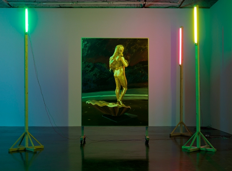 仇晓飞，《奥特莱斯的维纳斯》，2013，布面油画，灯，木，480 x 470 x 358''.