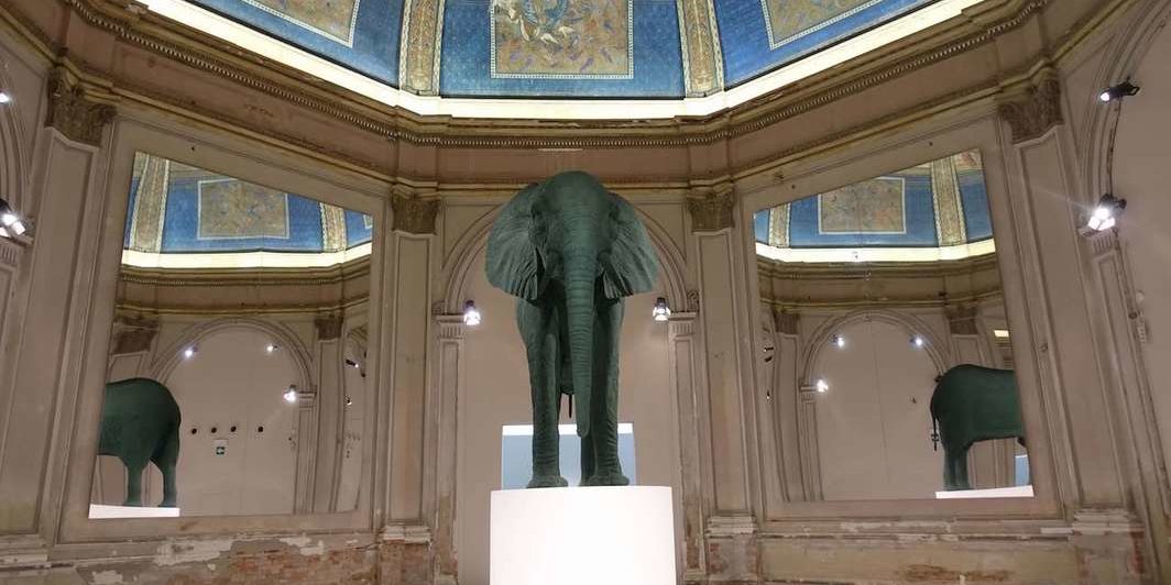 凯瑟琳娜·弗里奇，《大象》，1987. 中央展厅展览现场. 除特别标注外所有照片均由本人作者拍摄.