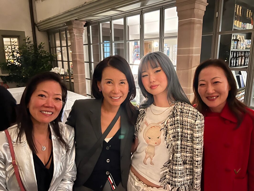 Teresa Tsai, 画廊主Tina Kim, Elizabeth Chung, Victoria Bruhn.