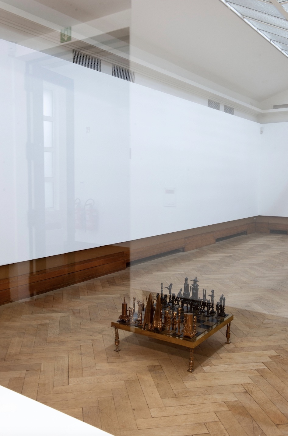 维克·戈恩蒂斯，《国际象棋》，1967，青铜. 摄影：Philippe De Gobert.